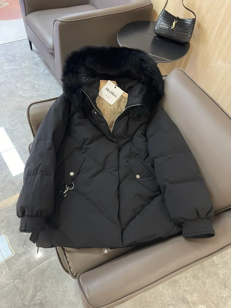 Max Mara Down Jackets Supportive 165002