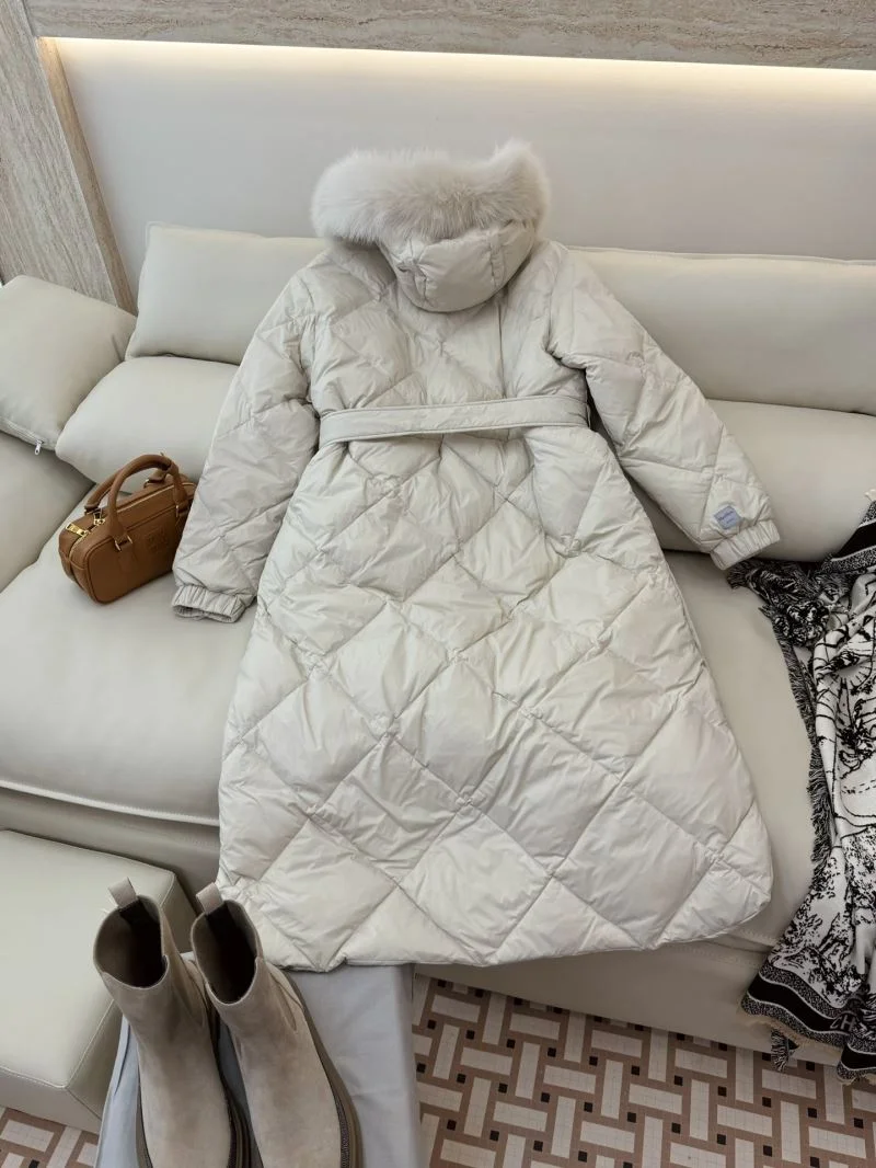 Max Mara Down Jackets Versatile 164670