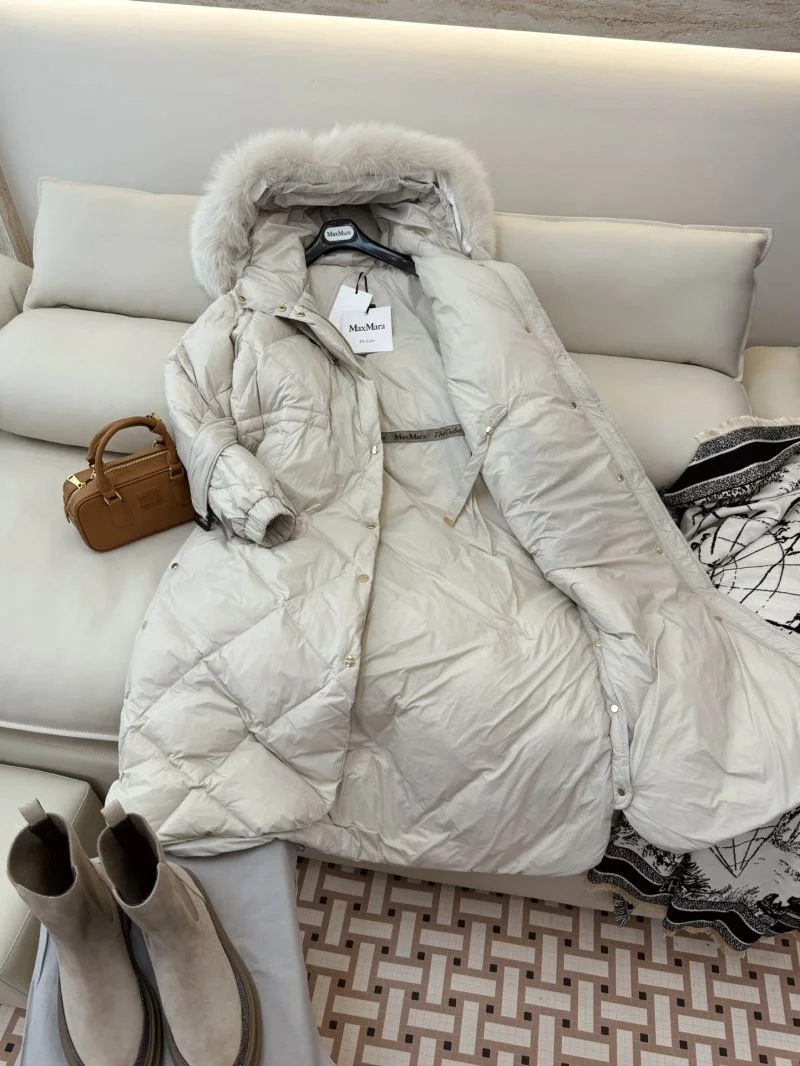 Max Mara Down Jackets Versatile 164670