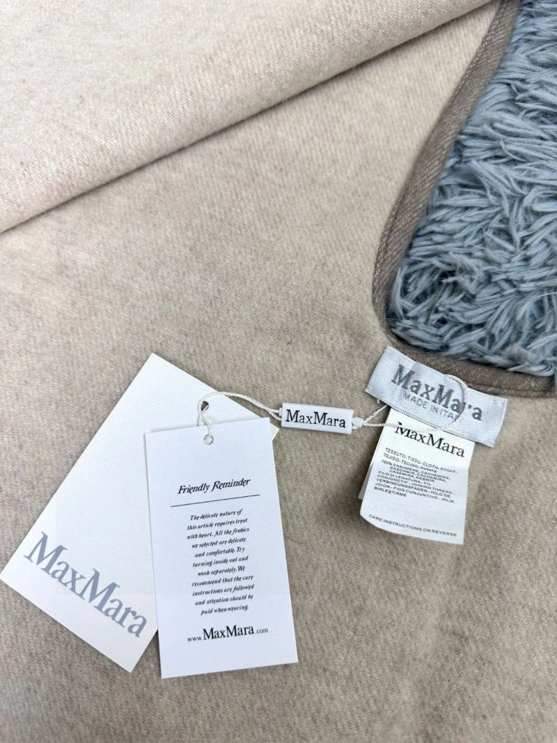 Max Mara Scarf TravelReady 270820