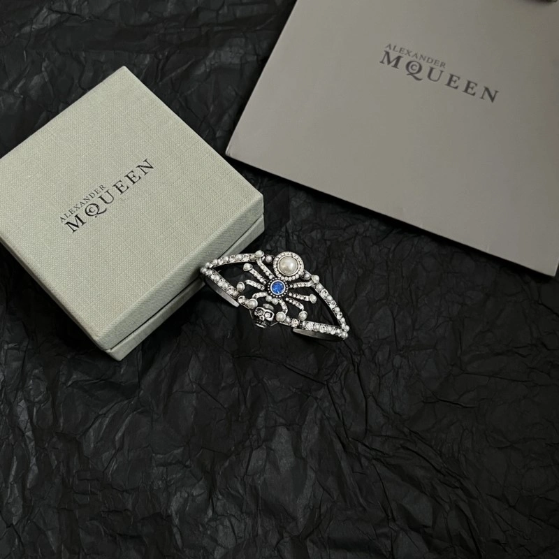 Chic Mcqueen Bracelets 208630