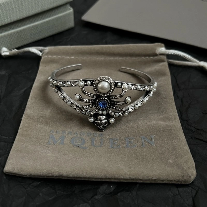 Chic Mcqueen Bracelets 208630