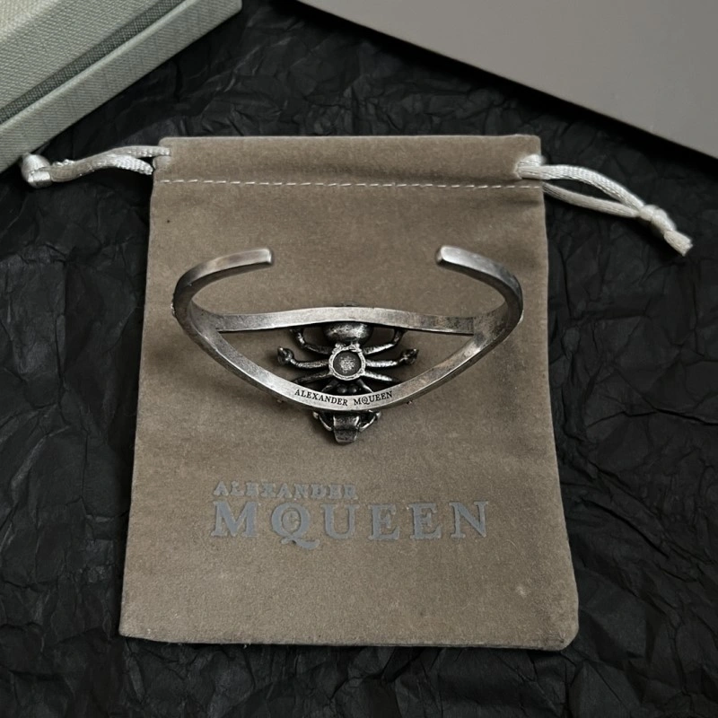 Chic Mcqueen Bracelets 208630