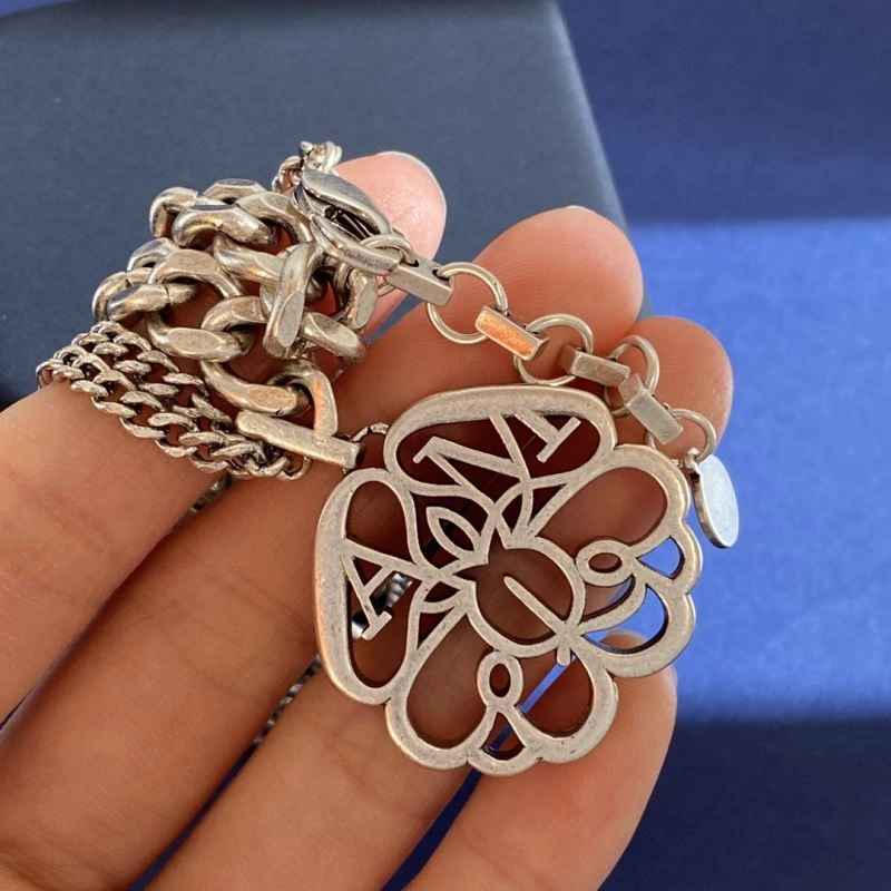Practical Mcqueen Necklaces 211162