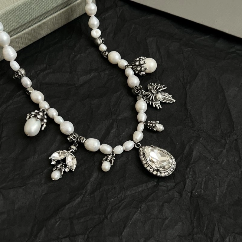 OdorResistant Mcqueen Necklaces 208620