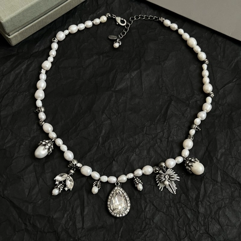 OdorResistant Mcqueen Necklaces 208620