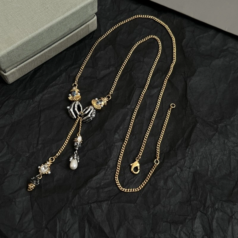 Mcqueen Necklaces Elegant 208619