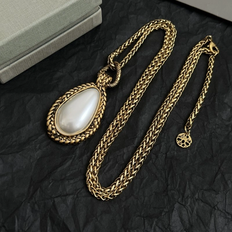Chic Mcqueen Necklaces 208612