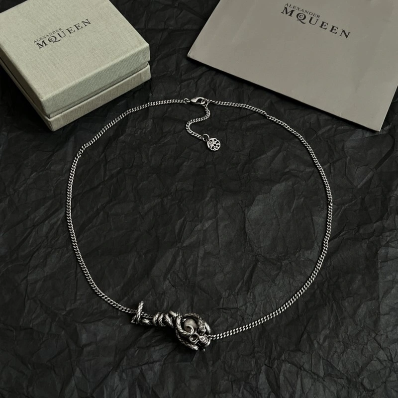 Mcqueen Necklaces Versatile 208609