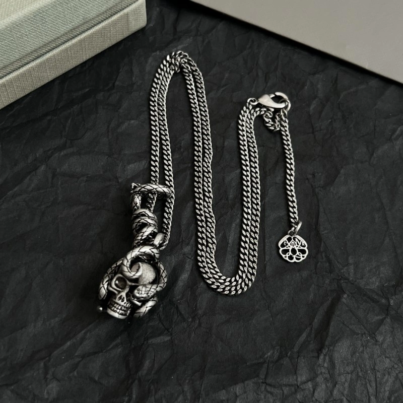 Mcqueen Necklaces Versatile 208609