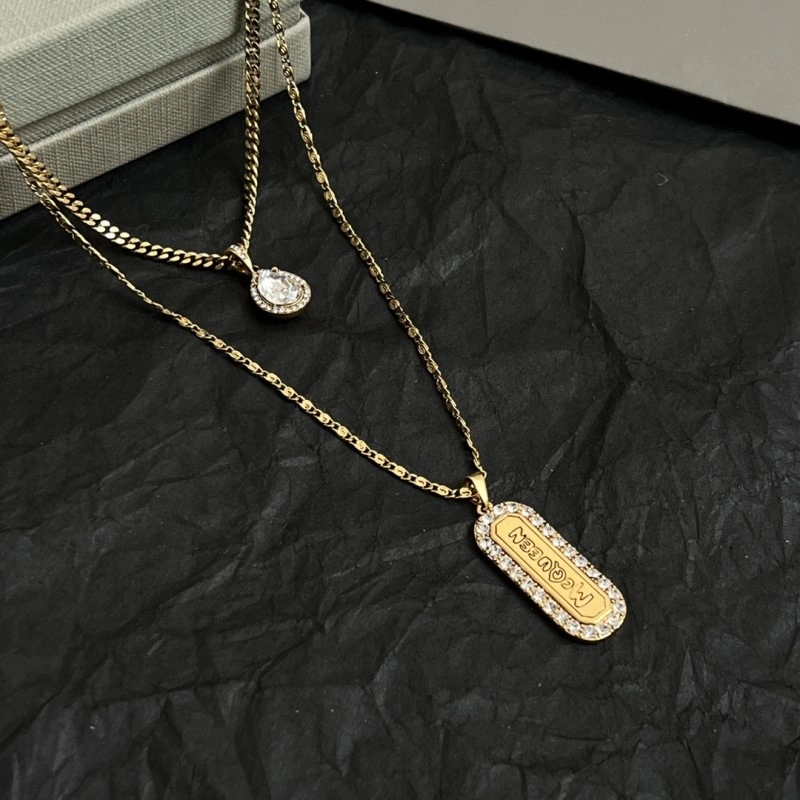 Mcqueen Necklaces Practical 208614
