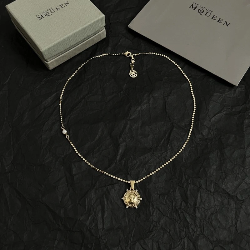 Compact Mcqueen Necklaces 208608