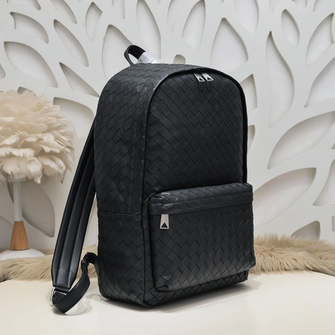 WellDesigned Mens Bottega Veneta Backpacks 91511