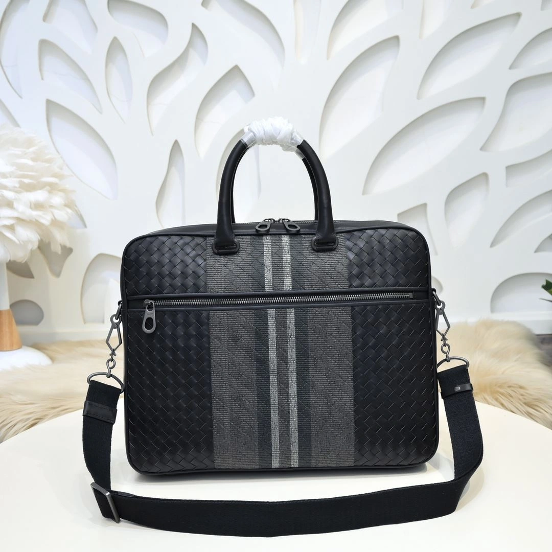 TechFriendly Mens Bottega Veneta Briefcases 91458