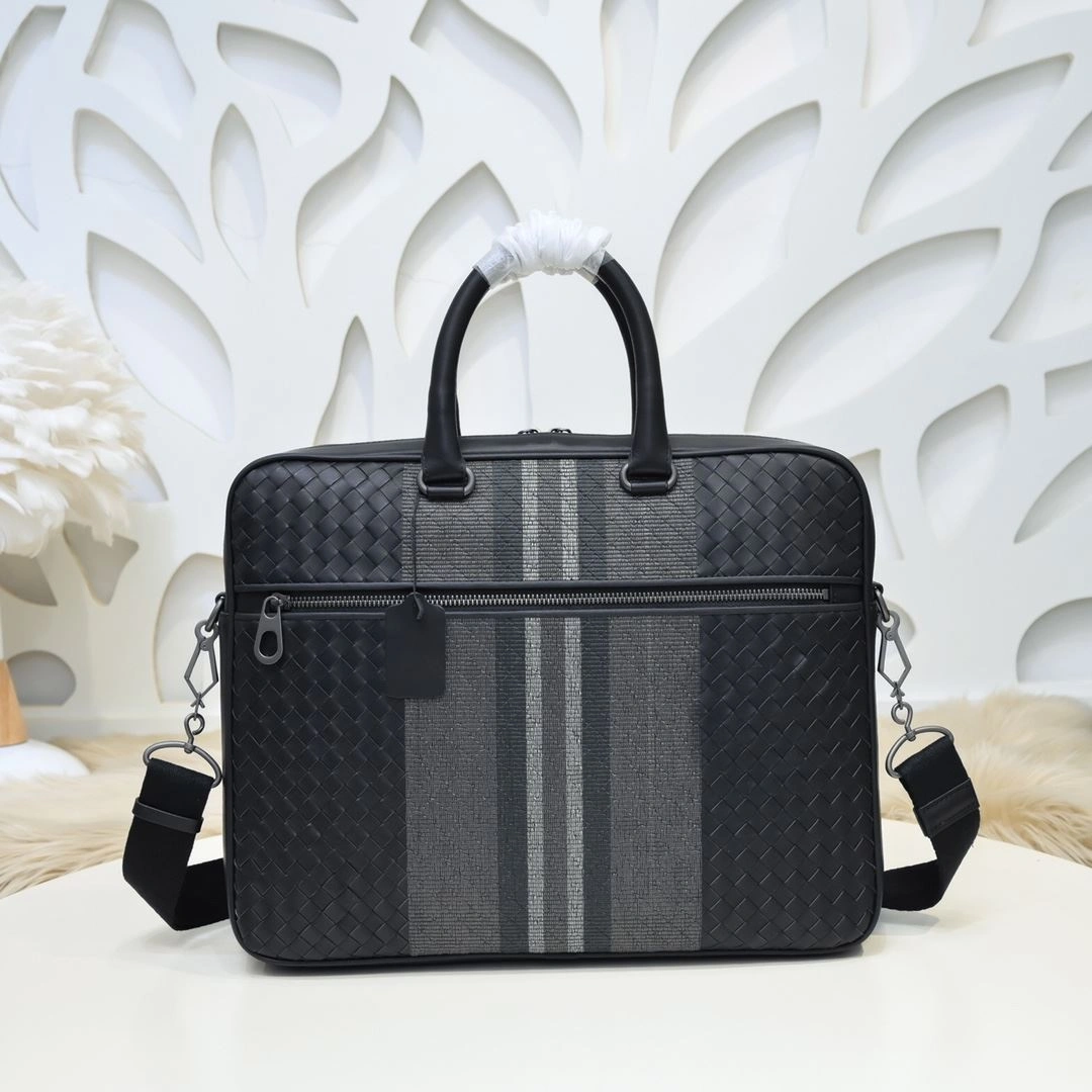 TechFriendly Mens Bottega Veneta Briefcases 91458