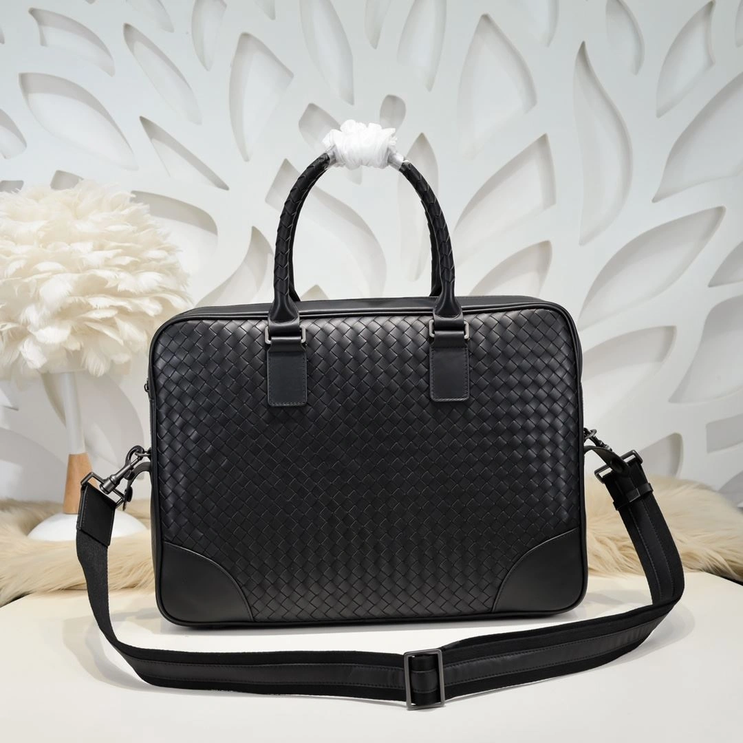 Mens Bottega Veneta Briefcases Sleek 91428