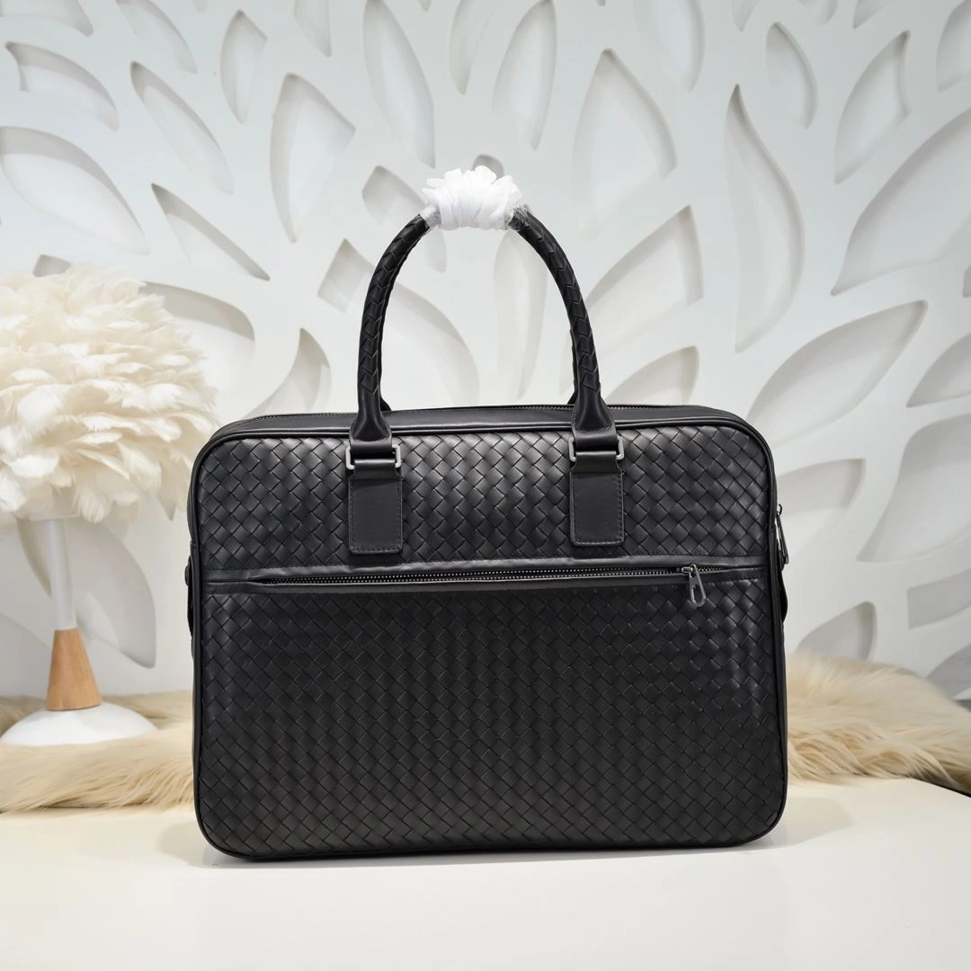 Mens Bottega Veneta Briefcases Sleek 91428