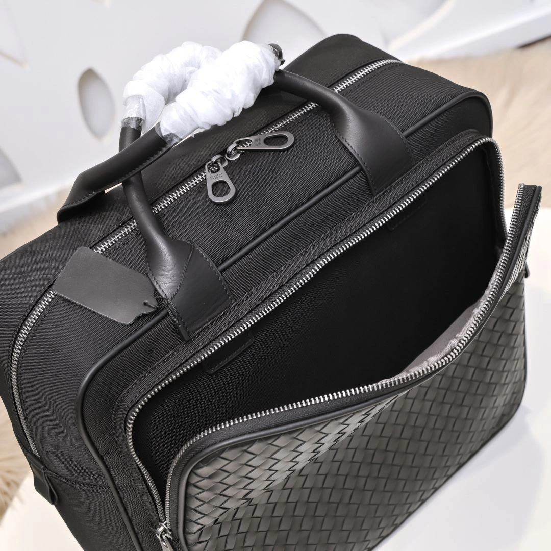 TimelessDesign Mens Bottega Veneta Briefcases 91405