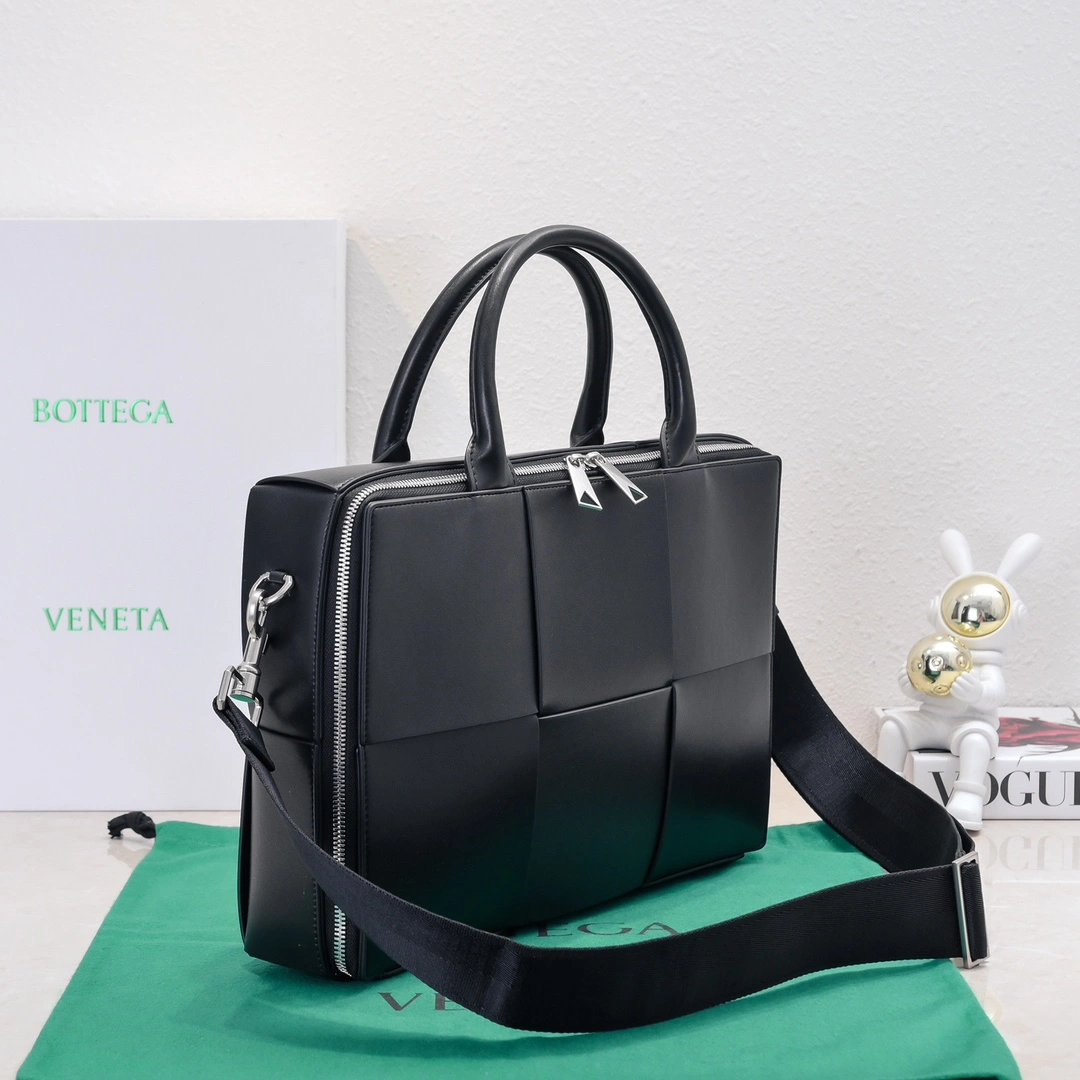 Mens Bottega Veneta Briefcases Bold 67681