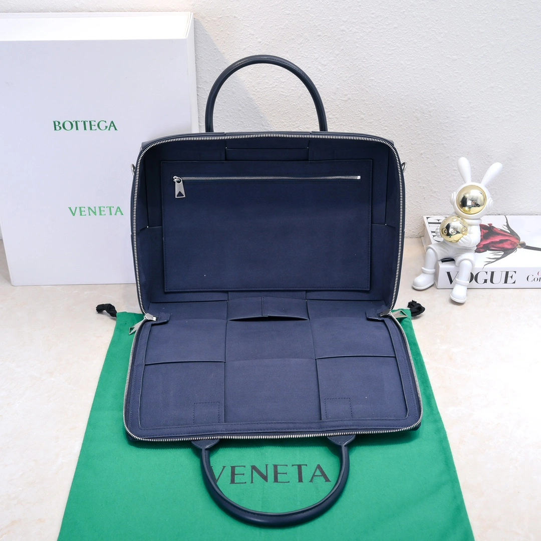 Mens Bottega Veneta Briefcases Bold 67733