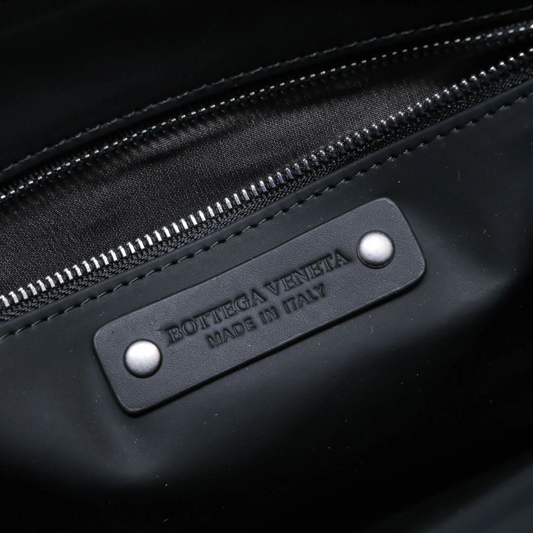 Mens Bottega Veneta Clutch Bags Lightweight 91461