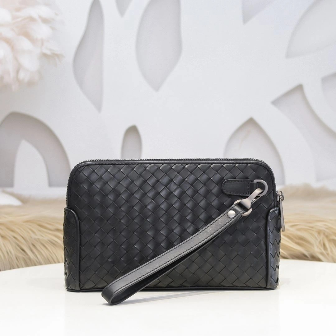 GoAnywhere Mens Bottega Veneta Clutch Bags 91382