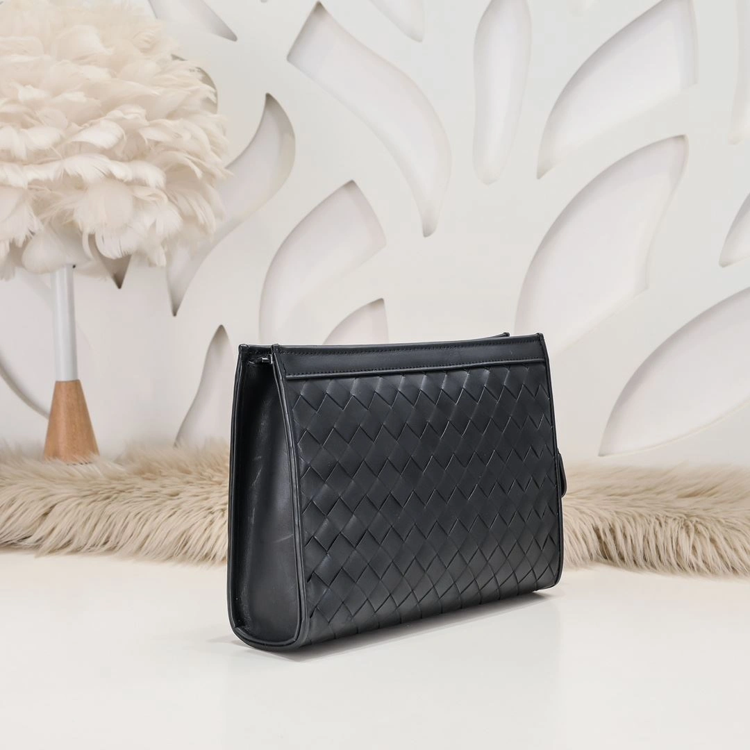 Mens Bottega Veneta Clutch Bags Vibrant 91354