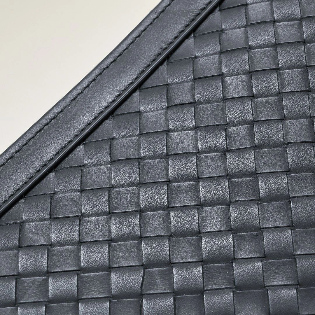 Contemporary Mens Bottega Veneta Clutch Bags 91357
