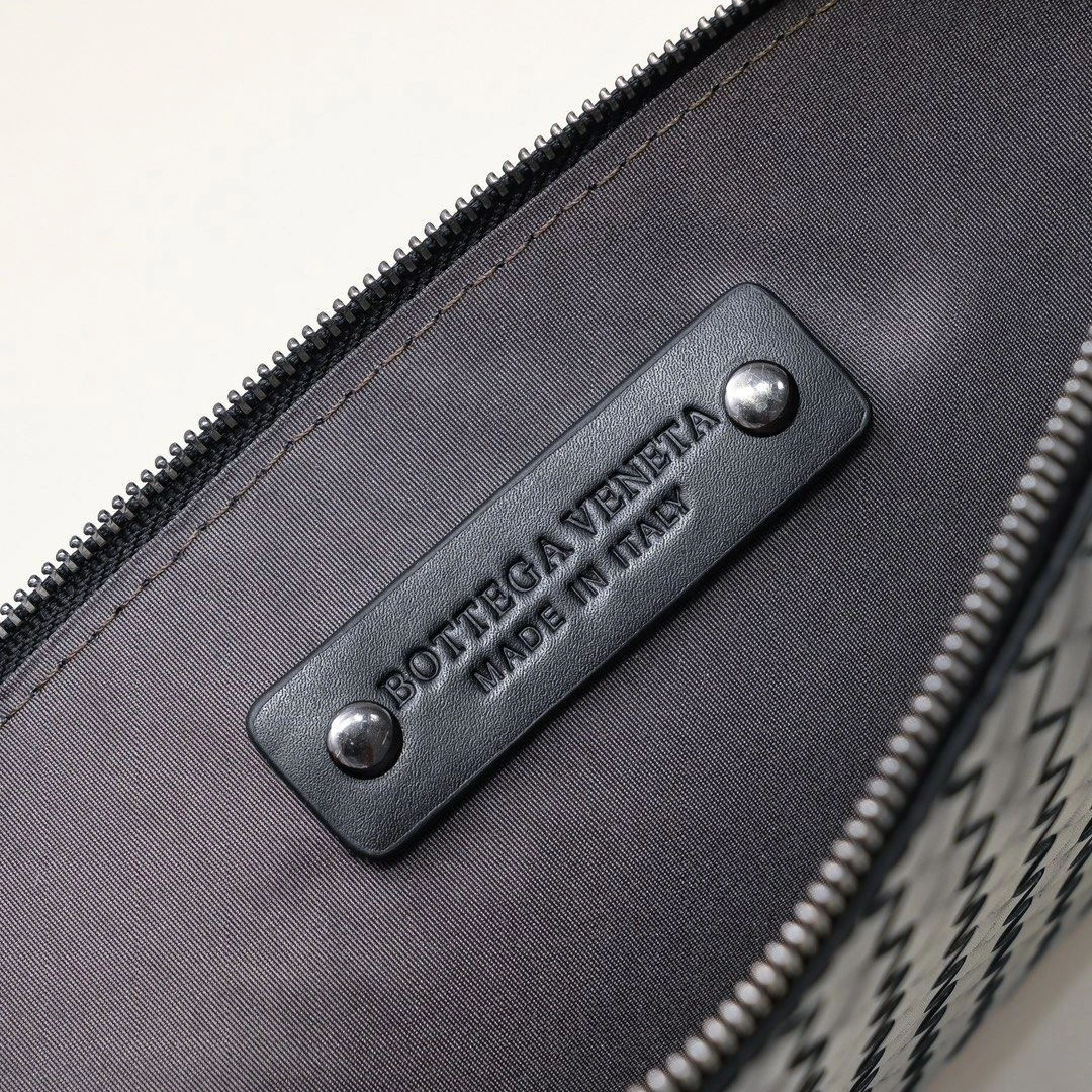 Mens Bottega Veneta Clutch Bags Lightweight 91358