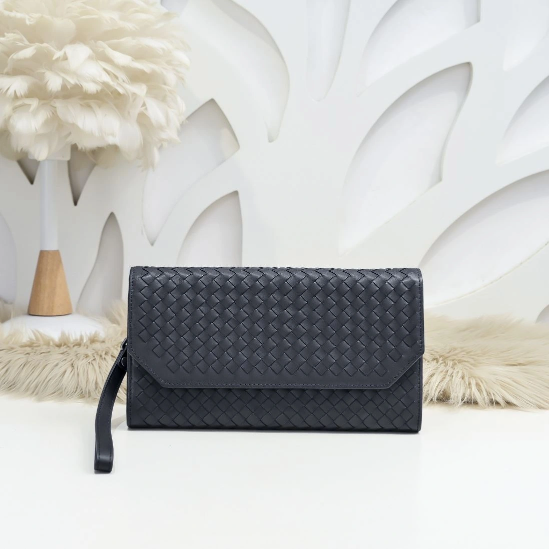 TechFriendly Mens Bottega Veneta Clutch Bags 91351