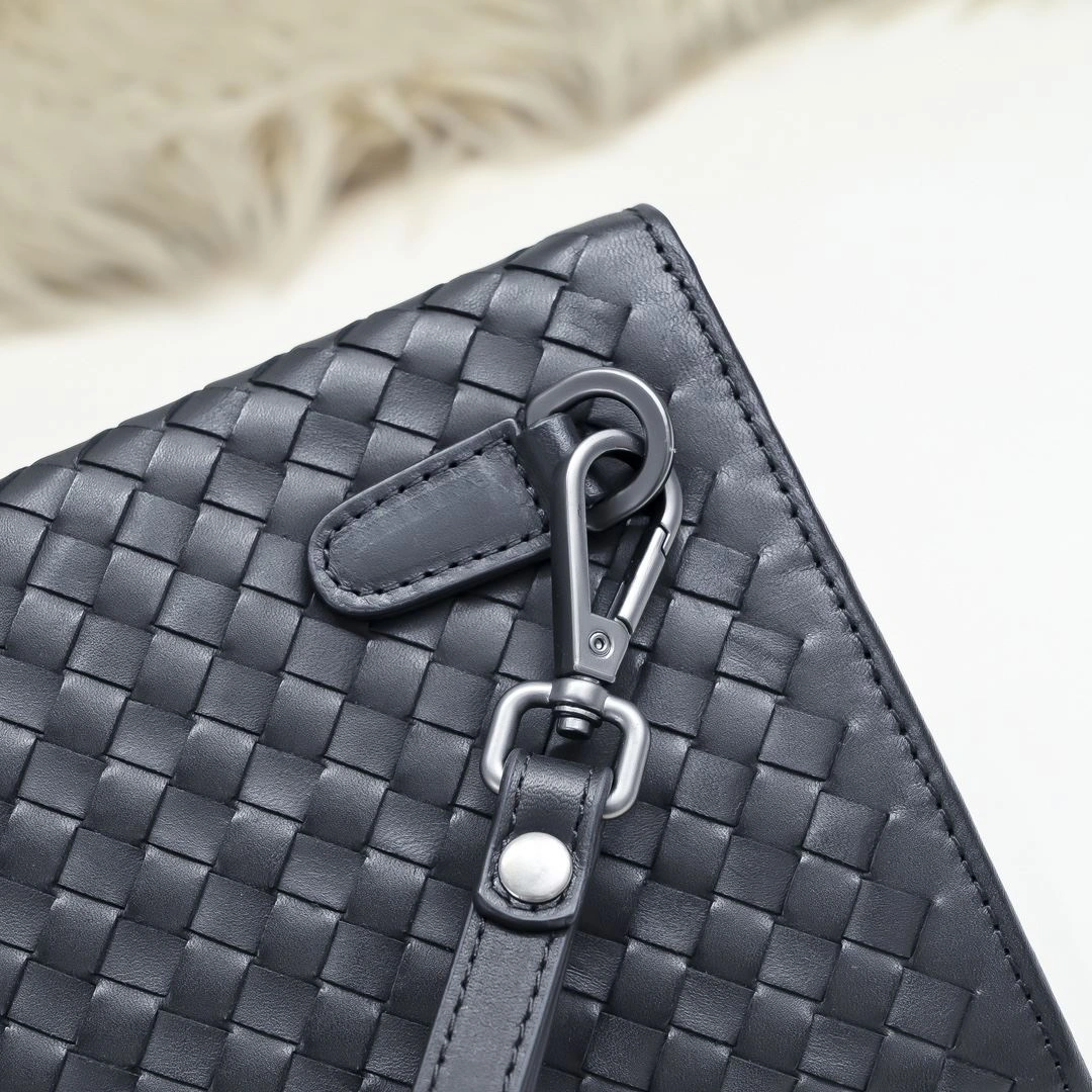 TechFriendly Mens Bottega Veneta Clutch Bags 91351