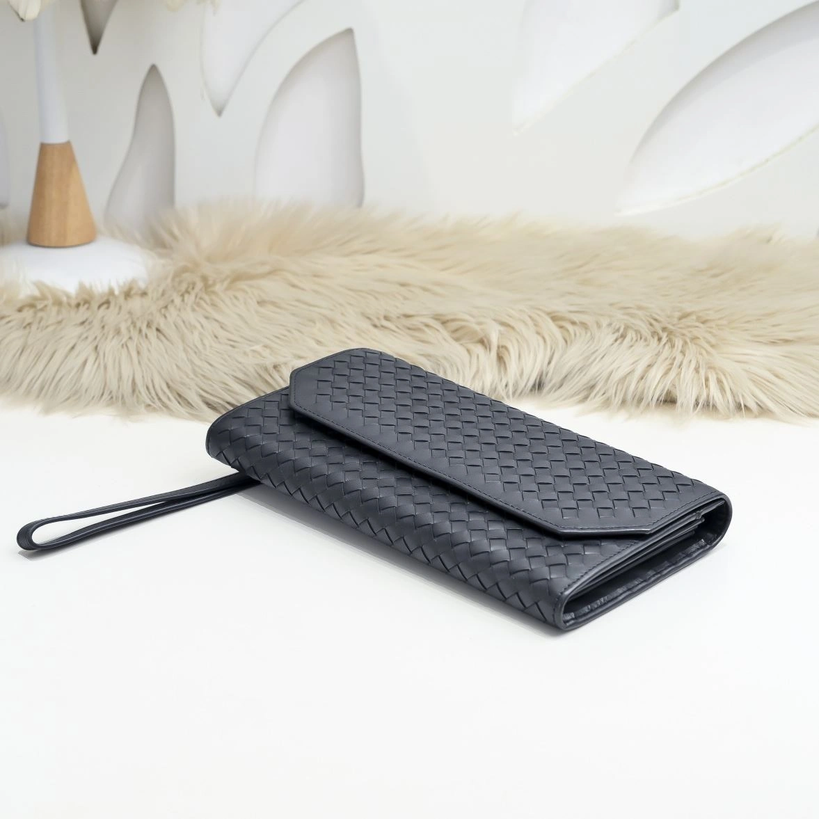 TechFriendly Mens Bottega Veneta Clutch Bags 91351