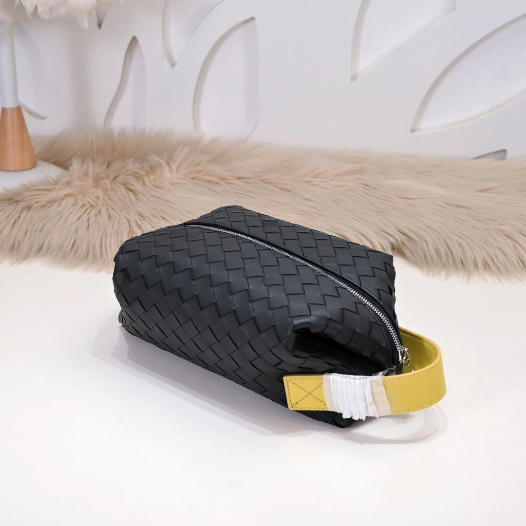 SmartChoice Mens Bottega Veneta Clutch Bags 91346