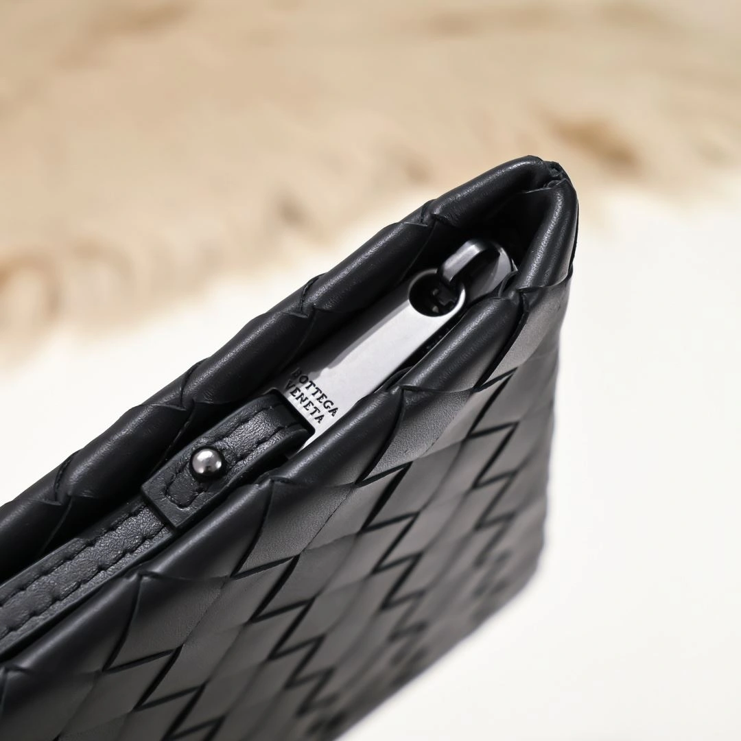 Mens Bottega Veneta Clutch Bags Sleek 91376