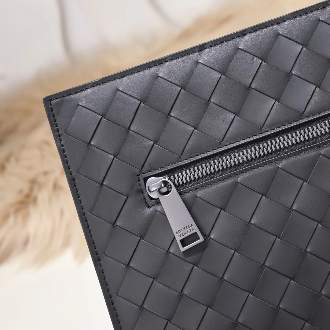 Mens Bottega Veneta Clutch Bags Bold 91342