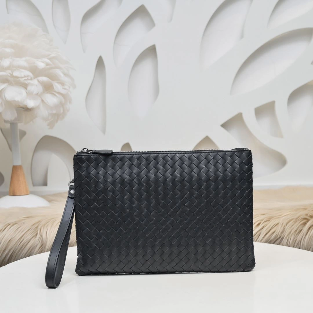Versatile Mens Bottega Veneta Clutch Bags 91336