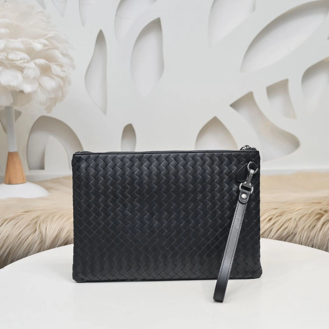 Versatile Mens Bottega Veneta Clutch Bags 91336