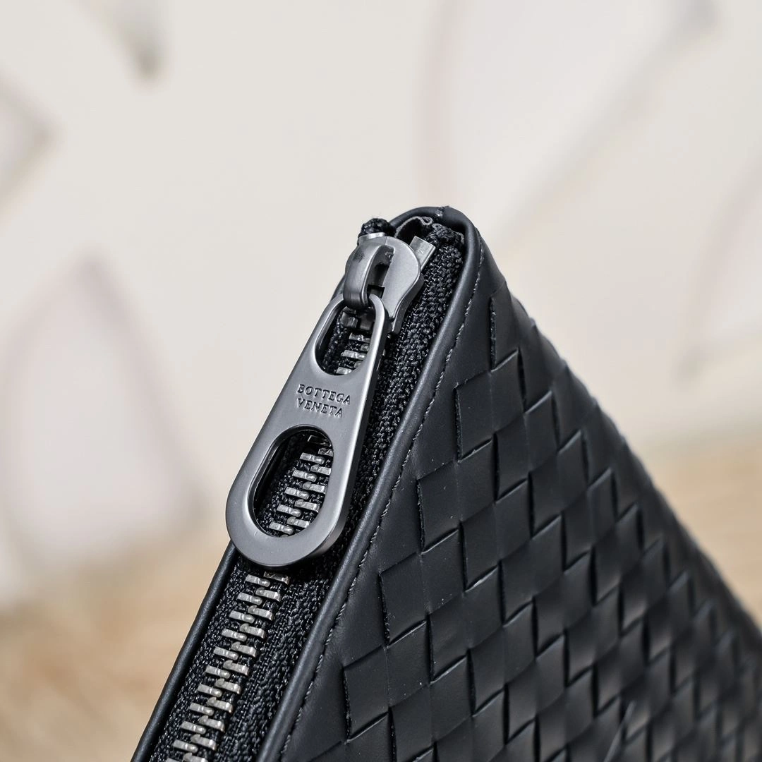 Sporty Mens Bottega Veneta Clutch Bags 91334