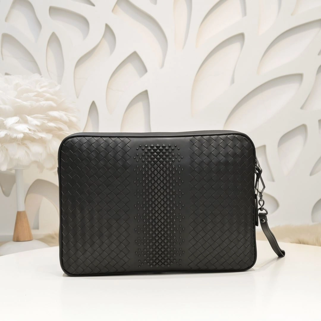 SmoothTexture Mens Bottega Veneta Clutch Bags 91311