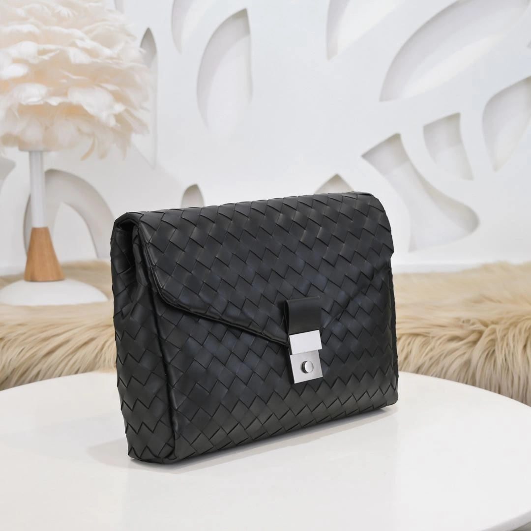 ModernLook Mens Bottega Veneta Clutch Bags 91312