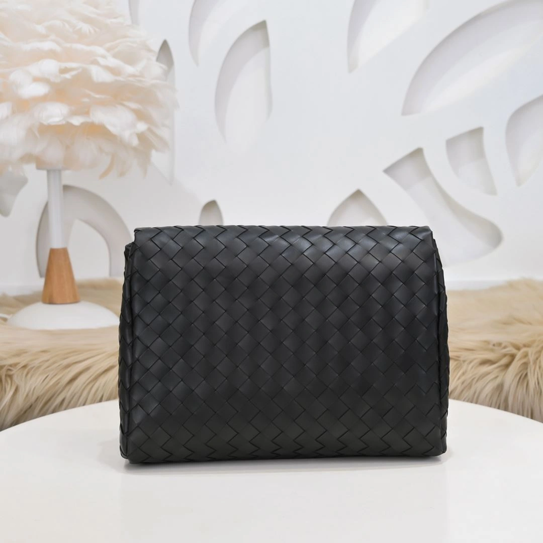 ModernLook Mens Bottega Veneta Clutch Bags 91312