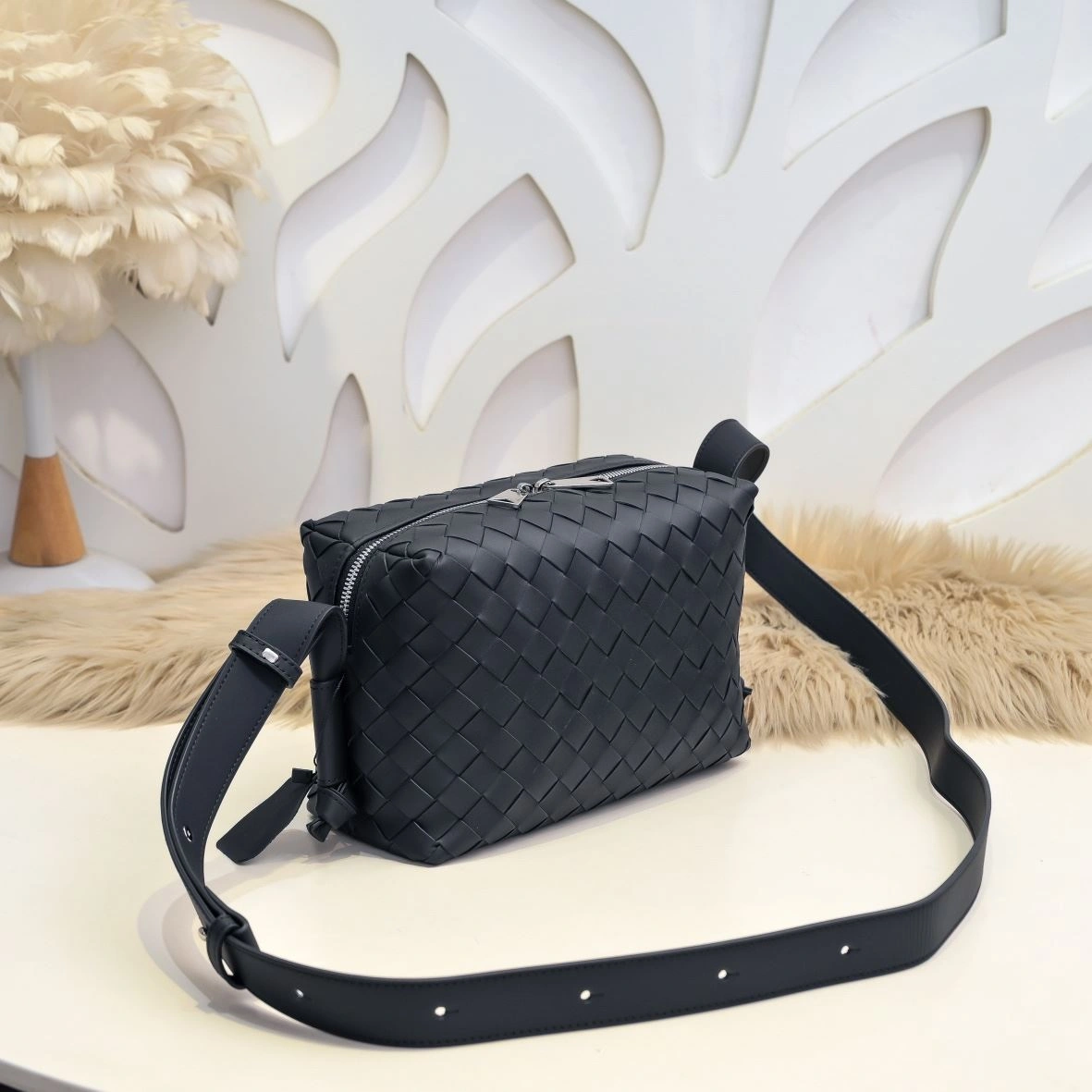 Mens Bottega Veneta Satchel Bags Seasonal 91353