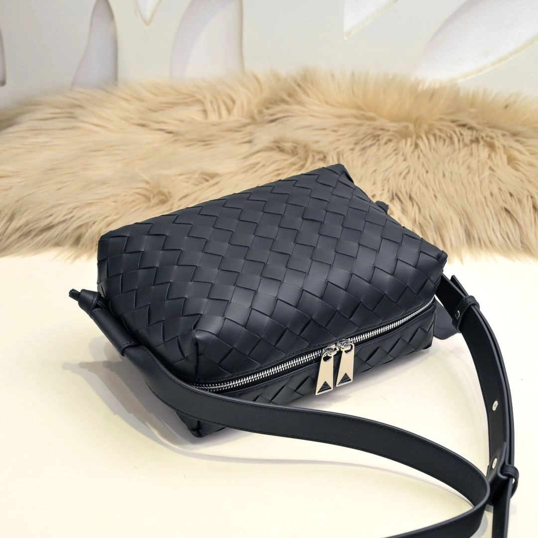 Mens Bottega Veneta Satchel Bags Seasonal 91353