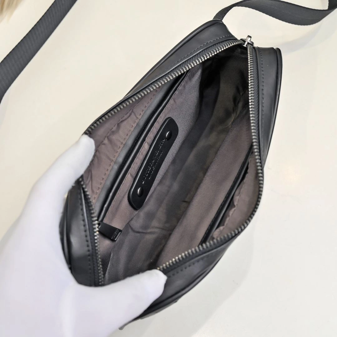 Flexible Mens Bottega Veneta Waist Chest Packs 91223