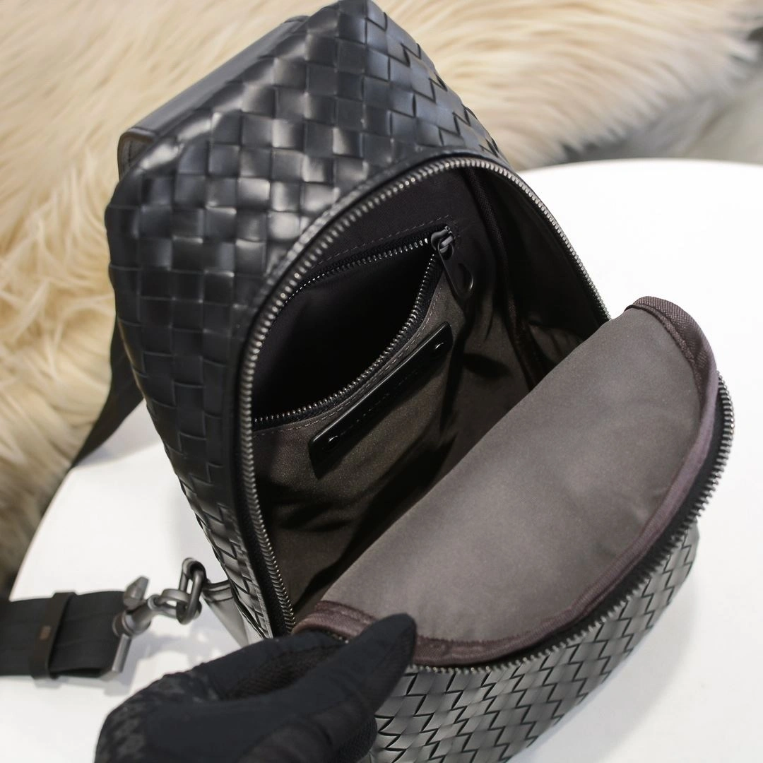 UrbanChic Mens Bottega Veneta Waist Chest Packs 91218