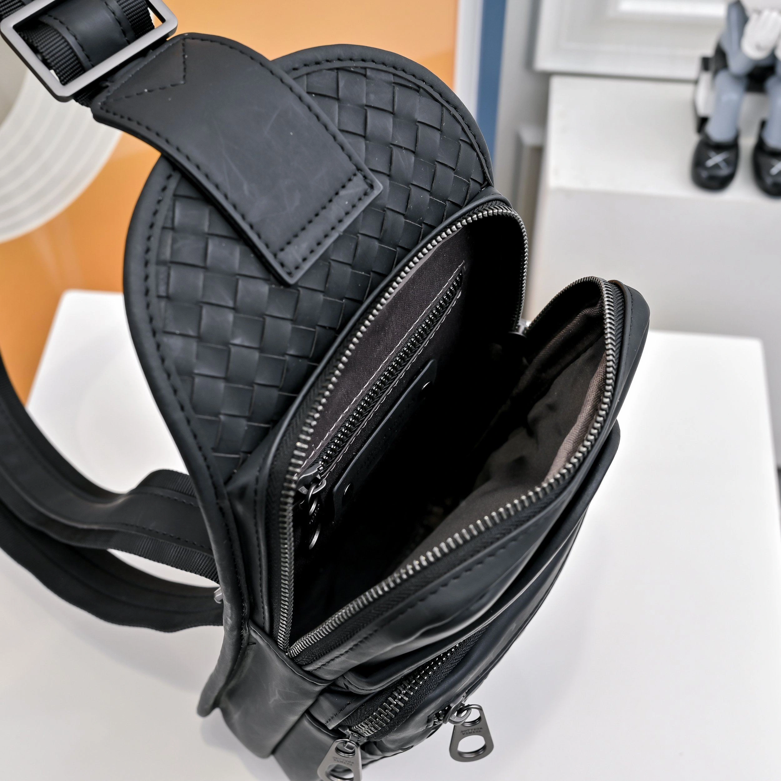 Mens Bottega Veneta Waist Chest Packs Elegant 90559
