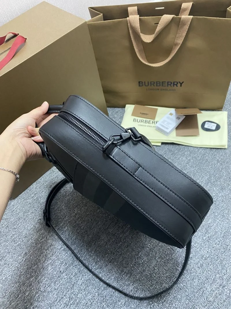 UrbanChic Mens Burberry Briefcases 37762
