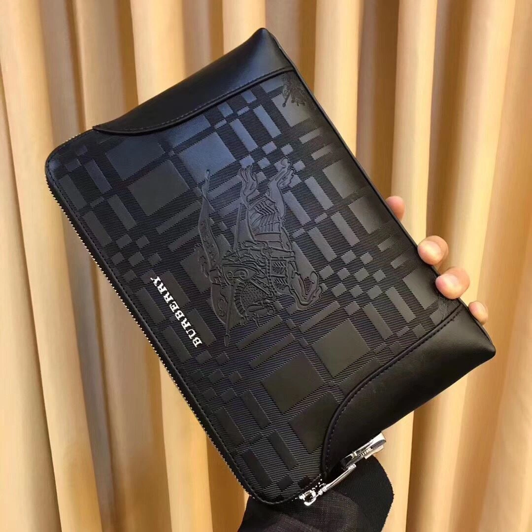 Unisex Mens Burberry Clutch Bags 93316
