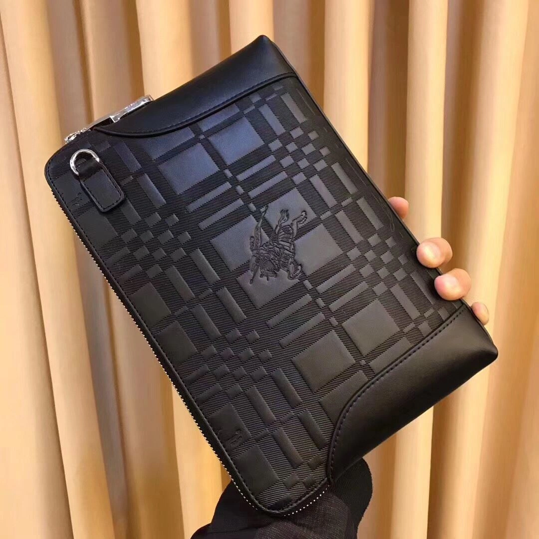 Unisex Mens Burberry Clutch Bags 93316