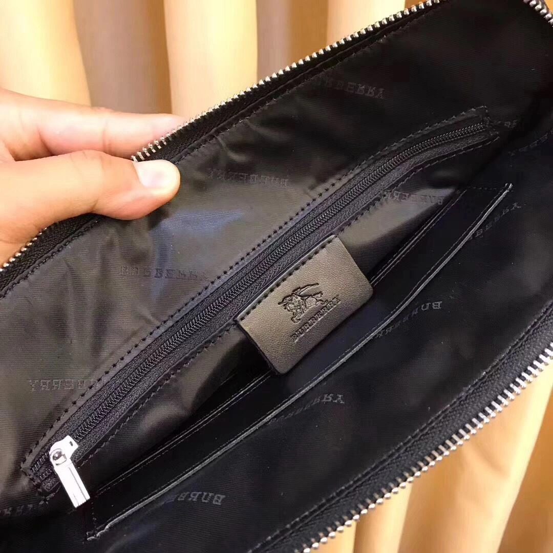 Unisex Mens Burberry Clutch Bags 93316